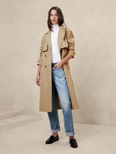 Timeless Trench Coat | Banana Republic Factory Jeans With Trench Coat Casual, French Trench Coat, Fall Trench Coat, Paris Fall Fashion, Trench Coat Outfits, Women Trench Coat, French Capsule Wardrobe, Tan Trench Coat, Shoulder Epaulettes