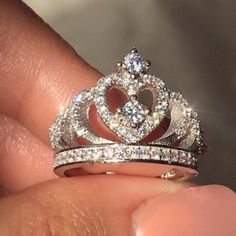 Reposting This Exquisite Ring I Purchased Here On Poshmark.Very Beautiful And Elegant But Did Not Fit On The Finger I Wanted It Fordelicate Details And Gorgeous Craftsmanship Princess Tiara Ring, Quinceanera Jewelry, Diamond Crown Ring, Crown Ring Princess, Tiara Ring, Diamond Crown, Handmade Fashion Jewelry, Gemstone Engagement, Crown Ring