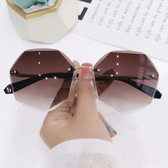 Shipping: Worldwide Express Shipping AvailableDelivery time: 7-15Days Fast ShippingReturns: Fast refund, 100% Money Back Guarantee.Brand Name: dawndessloOrigin: Mainland ChinaGender: WOMENDepartment Name: AdultFrame Material: AlloyStyle: RimlessLenses Optical Attribute: PolarizedLenses Optical Attribute: GradientLenses Optical Attribute: PhotochromicLenses Optical Attribute: UV400Item Type: EyewearEyewear Type: SunglassesLenses Material: PolycarbonateCertification: NONELens Height: 61mmLens Widt Frameless Sunglasses, Sun Glass, Designer Shades, Round Sunglasses Women, Hippie Look, نظارات شمسية, Uv Sunglasses, Rimless Sunglasses, Gradient Sunglasses