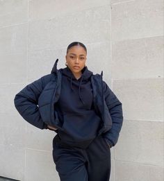 Boston Ideas, Paid Partnership, Minimal Street Style, Black Outfits, Hoodie And Sweatpants, Cute Comfy Outfits