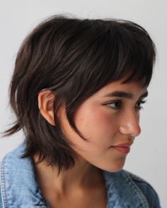 Lived In Haircut, Short Textured Haircut, Pixie Shag, Short Textured Haircuts, Short Shag Haircuts, Textured Haircut, Shaggy Short Hair, Haircut With Bangs, Hair Inspiration Short