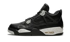 Jordan 4 Retro Oreo, Oreo Shoes, Basketball Shoes For Men, Red Trainers, Air Jordan Retro, Jordan 4 Retro, Air Jordan 4, Air Jordan 4 Retro, University Blue