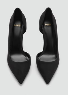 Asymmetrical heeled shoes Expensive Heels, Mango Heels, Mango Shoes, Expensive Look, Mom Bod, Capsule Closet, Black Pumps Heels, Black Pumps, Mules Shoes