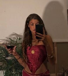 Daniella Jones, Top Rojo, Goddess Aesthetic, It Girls, Wild Woman, Night Party, Instagram Business, Big City, Feminine Energy