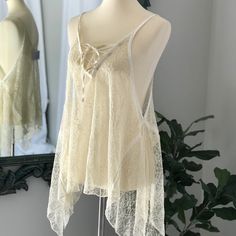 V Neck / Spaghetti Straps Condition New No Visible Flaws Sorry No Trades 300+ Available Listings, Bundle And Save :) Please Ask All Questions Prior To Purchasing, Thank You! Spring Lace Camisole Top, Spring Lace Tank Top With Built-in Bra, Spring Lace Cami Top, Delicate Lace Tank Top For Spring, Spring Sheer Lace Camisole, Chic Summer Lace Top With Built-in Bra, Delicate Lace Top For Summer, Spring Daywear Lace Camisole, Spring Lace Camisole For Daywear