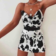 Cow Print Dress, Cow Outfits, Dress Sleeve Length, Mini Cami Dress, A Cow, Color Photo, Trend Fashion, Cow Print, Outfits Casuales