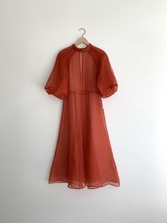 Kamperett MEIERE SILK ORGANZA MIDI DRESS - RUST Organza Midi Dress, Cocktail Length Dress, Organza Gowns, Organza Dress, Rust Dress, Silk Organza, Midi Length Dress, Look At You, Covered Buttons