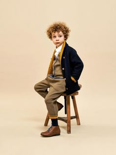 macarons. Studio Poses, Kids Studio, Zara Kids, Kids Portraits, Boys Fashion, 인물 사진, Kids Style, Toddler Fashion