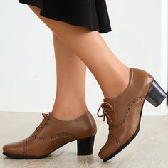 Category:Oxfords; Upper Materials:PU; Season:Spring,Summer,Fall; Heel Type:Chunky Heel,Block Heel; Gender:Women's; Size Suggestion:standard size, select your usual size; Toe Shape:Round Toe; Style:Elegant,Fashion,Vintage,Vacation; Heel Height(inch):1-2; Outsole Materials:Rubber; Occasion:Party,Daily,Outdoor; Closure Type:Lace-up; Pattern:Solid Color; Listing Date:09/20/2023; Production mode:External procurement; 2024 Trends:Brogue,Plus Size; Heel Height:Low Heel Summer Formal Lace-up Oxfords, Summer Business Fitted Oxfords, Summer Oxfords With Round Toe For Office, Summer Oxfords For Office With Round Toe, Summer Wingtip Oxfords For Office, Brown Pointed Toe Lace-up Shoes For Summer, Summer Oxfords With Brogue Detailing And Almond Toe, Elegant Summer Oxfords For Work, Summer Oxfords With Pointed Toe For Workwear