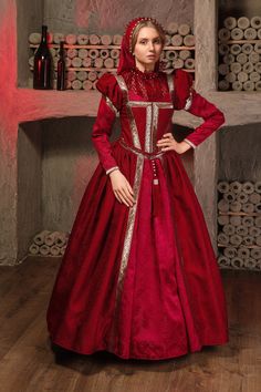 Women's Historical Costume - "Queen of England" - An extravagant burgundy dress in the style of sixteenth century English high fashion. Historical Costume Dress, Luxury Corset Belt For Costume With Corset Back, Luxury Medieval Dress Costume For Women, Luxury Victorian Costume Gown, Edgy Festival Outfit, England Clothes, England Costume, Mode Style Anglais, Victorian Style Clothing