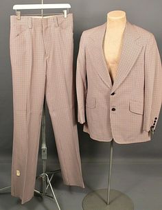 Men's 1970s White Black & Red Houndstooth Leisure Suit M 33W 70s Vtg Disco | eBay Retro Fitted Sets For Fall, Retro Fitted Suits For Spring, Retro Fitted Spring Suits, Spring Retro Fitted Suits, Vintage Notch Lapel Suits For Spring, Vintage Formal Sets For Fall, Red Houndstooth, Leisure Suit, Vintage Clothing Men