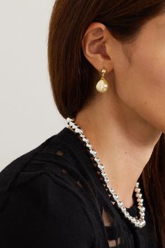 Founded by sisters, Amalie and Cecilie Moosgaard, LIÉ STUDIO's pieces work well for every occasion. Crafted from gold-plated silver, these 'Julie' earrings have bulbous drops that swish beneath spherical studs. Wear them alone with a simple dress or tailoring for a timeless look. Everyday Luxury Gold Teardrop Earrings, Luxury Everyday Gold Teardrop Earrings, Elegant Teardrop Jewelry With Shiny Finish, Luxury Gold Linear Earrings For Formal Occasions, Luxury Teardrop Jewelry With Shiny Finish, Elegant Shiny Finish Luxury Earrings, Luxury Gold Drop Jewelry, Elegant Gold-tone Jewelry With Shiny Finish, Elegant Gold-tone Shiny Jewelry