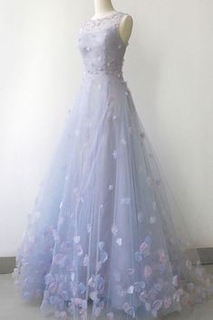 Gray Wedding Dresses For Prom Season, Gray Prom Evening Dress With Sweep Train, Gray Sweep Train Prom Evening Dress, Gray Sweep Train Evening Dress For Prom, Gray Evening Dress With Sweep Train For Prom, Gray Floor-length Prom Evening Dress, Gray Prom Evening Dress For Prom Season, Gray Evening Dress For Prom, Spring Tulle Evening Dress With Sweep Train