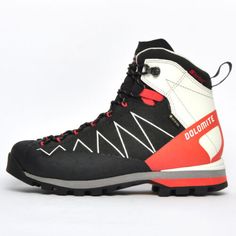 a pair of black and red hiking boots on a white background with the words salmote written in red