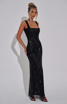 Be the star you are in the Petra dress, a shimmering, sparkling maxi cut from soft stretch net embellished with all-over rhinestones. With a sexy, semi sheer appearance, the dress is complete with a square neckline and low scoop back. 



Colour: Black.

Premium stretch net with hotfix rhinestone embellishment.

Fully lined with mesh.

Semi-sheer appearance.

Square neckline.

Low scoop back.

Invisible zipper fastening.

Maxi length.

 Size: XS, S, M, L, XL, XXL Long Black Mesh Dress, White Dress Spring, Midi Dress Wedding Guest, Hotfix Rhinestone, Dresses Flowy, Black Mesh Dress, Maxi Dress Sale, Sparkle Dress, The Invisible