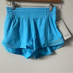 Nwt Lululemon Hotty Hot High-Rise Lined Short 2.5”Kayak Blue Light Size 6 Lightweight Stretch Blue Activewear, Lightweight Blue Sports Bottoms, Blue Lightweight Sports Bottoms, Lightweight Blue Sport Bottoms, Lightweight Blue Bottoms For Sports, Lulu Clothes, Cute Simple Fits, Aesthetic Back To School, Cute Summer Clothes