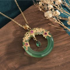 Natural Green Jade Stone Donut Pendant Green Crystal Bagel Charm Necklace Amulet Material: Green Jade Size: About 24 Inch Adjustable Jade Pendant Flower, Get Back Necklace Green, Green Round Chain Necklace, Devata Jewelry, Jade Charm, Jade Crystal, Jewelry Charms Pendants, Magical Jewelry, Healing Necklace