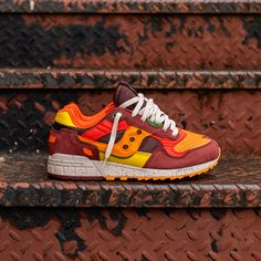 Mens Saucony Shadow 5000 (Multi Bariole) Saucony Shadow, Aesthetic Lifestyle, Red And Orange, Lifestyle Design, Brand Style, Menswear Inspired, Sneakers Men Fashion, Women Denim Jeans, Kids Backpacks