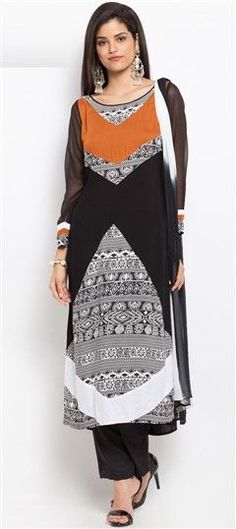 Black and Grey color Salwar Kameez in Cotton fabric with Printed work Black Salwar Suit, Party Wear Salwar Kameez, Salwar Kameez Online Shopping, Party Wear Salwar, Designer Salwar Suits, Chiffon Fashion, White Chiffon, Indian Ethnic Wear, Pant Style