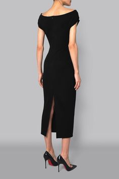 Selma Midi Dress – Annie Officiel Elegant Christmas Dresses Women, Heels With Midi Dress, Black Midi Dress Outfit Classy, Preppy Mom, Midi Formal Dress, 2024 Lookbook, Fluid Movement, Bride Dress Simple, Stylish Outfits For Women Over 50