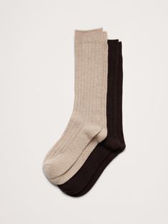 We revived this cozy, ribbed sock from the archives, crafting it in our best-selling, blended yarn with a touch of cashmere for luxurious warmth and softness.  Fits women's shoe sizes 6-10. Classic Cashmere Socks For Winter, Classic Brown Socks For Fall, Classic Fall Cashmere Socks, Classic Fall Socks, Classic Mid-calf Fall Socks, Luxury Gifts For Women, Trouser Socks, Luxury Gifts, Stylish Women