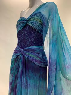 Embellished Blue Silk Gown, Bohemian Silk Gown With Fitted Design, Bohemian Silk Fitted Gown, Gown Aesthetic, Goddess Outfit, Turquoise Fashion, Goddess Gown, Fairytale Fashion, Estilo Hippie