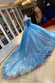 Cinderella Live Action Cinderella Dress Disney Princess - Etsy Big Blue Dress, Blue Cinderella Dress, Dresses Crazy, Cindrella Dress, Live Action Cinderella, Belles Dress, Cinderella Live Action, Cinderella Dress Disney, Quince Dresses Royal Blue