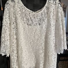 Lovely Brand New With Tags Velvet By Graham & Spencer Floral Ivory Top With Camisole, Size Uk Xl , Cotton. Great With Jeans Or Slacks. A Summer Wardrobe Necessity. Elegant Cream Crochet Top For Spring, Elegant White Lace Crochet Top, White Feminine Crochet Lace Top, Elegant White Crochet Top With Lace Work, Off White Lace Top, White Crochet Lace Blouse Feminine Style, White Feminine Crochet Lace Blouse, White Crochet Lace Blouse, White Crochet Lace Feminine Blouse