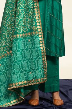 Buy Green Pure Chanderi Embroidered Aari Side Panelled Kurta Pant Set For Women by Shetab Kazmi Online at Aza Fashions. Kurta Pant Set, Green Side, Aari Embroidery, Kurta With Pants, Pant Set, Straight Pants, Set For Women, Aza Fashion, Model Height