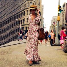 Sexy For Me - French Boho Maxi Dress – The Evergreen Cart Isabel Lucas, Boho Floral Maxi Dress, Estilo Hippy, Plus Size Summer Dresses, Estilo Hippie, Fashion Vogue, Mode Boho, Bohemian Maxi Dress, Printed Long Dresses