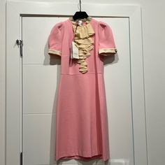 Gucci Brand New Dress Gucci Pink Spring Dress, Gucci Pink Dress For Spring, Spring Pink Gucci Dress, Chic Pink Gucci Dress, Gucci Knee-length Cocktail Dress, Gucci Fitted Silk Dress, Fitted Gucci Silk Dress, Elegant Gucci Cocktail Dress, Elegant Spring Gucci Dresses