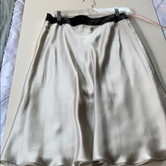 Exquisite Super Flattering Silk Skirt Side Zipper Silk A-line Bottoms For Formal Occasions, Formal A-line Silk Bottoms, Elegant A-line Bottoms For Evening, Silk A-line Evening Skirt, Elegant A-line Party Bottoms, Elegant A-line Party Skirt, Elegant Metallic Bottoms For Evening, Formal Flared Silk Skirt, Formal Silk Flared Skirt