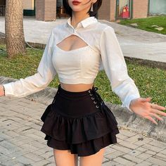 Material: PolyesterColour: Blacksize: S,M,L Material: PolyesterColour: BlackSize: S, M, LS waist circumference 68cm, hip circumference 92cm, skirt length 35cmM waist circumference 72cm, hip circumference 96cm, skirt length 36cmL waist circumference 76cm, hip circumference 100cm, skirt length 37cm 1CM=0.393 inchAbout color&size difference: According to the light and different computer monitor, the color may be sliBesides, please allow 1-3cm measurement different due to manual making. Your understanding and support are highly appreciated.Email unzzyshop@gmail.com if you have anything you do not know about the order Mall Goth Skirt, Dark Skirts, Goth Skirt, Mini Skirt Style, Y2k Mini Skirt, Harajuku Girls, 일본 패션, Punk Emo, Dark Gothic