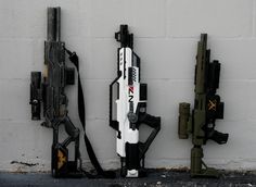 ... NERF and More: Warhammer 40k, HALO and Mass Effect guns with decals Nerf Mods, Nerf Mod, Apocalypse Survival, Custom Painted, Fun Art, Mass Effect, Paintball, Cosplay Ideas, Warhammer 40k