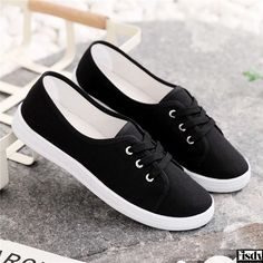 Fisdy - Premium White Canvas Sneakers for a Clean and Classic Look Black Flat Canvas Shoes With Rubber Sole, Girly Shoes Flats, White Canvas Sneakers, White Canvas Shoes, Canvas Flats, Canvas Shoe, Shoes Classic, Girly Shoes, Low Heel Shoes