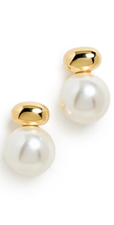 Find SHASHI Gold Stud Drop Earrings on Editorialist. Swarovski pearls. 14k vermeil. Post closure. Made in the USA. Measurements: Length: 0.75in / 2cm Elegant Earrings Classy Simple, Pearl Earing Ideas, Elegant Earrings Classy, Stud Pearl Earrings, Iconic Jewelry, Stud Drop Earrings, Jewelry Classy, Preppy Jewelry, Pearls Earrings