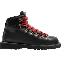 Danner Hiking Boots, Chukka Boots Women, Black Hiking Boots, Gore Tex Boots, Mountain Pass, Waterproof Hiking Boots, Hiking Boot