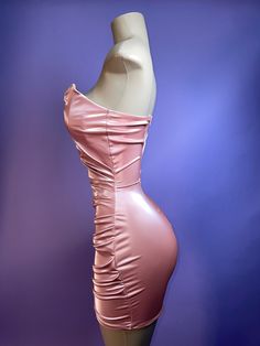 Strapless rose gold / dusty rose corset dress with drapes and cinches all around. Has wiring in the corset. Fitted Mauve Prom Dress, Rose Corset, Corset Dress, Sign Design, Dusty Rose, Rose Gold, Gold