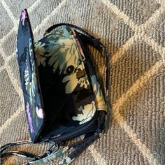 Vera Bradley With Multiple Pockets And Adjustable Strap And Wristlet. Never Used. Mini Bags, Vera Bradley, Mini Bag, Adjustable Straps, Bag Lady, Color Blue, Fast Delivery, Customer Support, Full Service