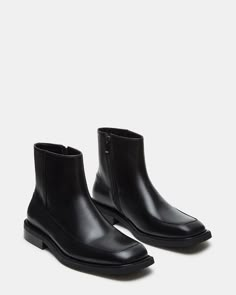 HUCK Black Leather Square-Toe Ankle Boots | Men's Shoes – Steve Madden Men’s Black Boots, Winter Boots For Men, Men Winter Shoes, Leather Boots Outfit, Chelsea Boots Men Outfit, Square Toe Ankle Boots, Black Boots Men, Chunky Chelsea Boots, Boots Men Outfit