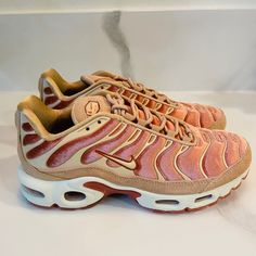 New With Box Without Box Lid Women’s Nike Air Max Plus Lx “Velvet Dusty” Women’s Size : 6 Guaranteed 100% Authentic Navy Blue Nike Shoes, Neon Nike Shoes, Orange Nike Shoes, Air Max 270 Women, Nike Classic Cortez Leather, Dusty Peach, Pretty Sneakers, Cushioned Running Shoes, Nike Classic Cortez