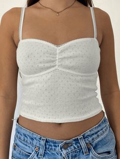 Vintage Lace Trim Crop Cami Top - AnotherChill Vest Streetwear, Crop Top Aesthetic, Tøp Aesthetic, Floral Embellishment, Street Y2k, Crop Cami Top, Black Cami Top, Bandeau Tops, Korean Streetwear