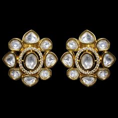 Kundan Studs or Polki Earrings showcase the intricate craftsmanship and timeless beauty of Indian jewelry. Moissanite Polki Stud Earrings an India Kundan Stud Earrings offer a modern twist to traditional designs. Uncut Polki Jewelry and Jadau Earrings exude opulence and sophistication. Polki Diamond Studs add a touch of glamour. Complete your ensemble with these captivating designs for a look that celebrates the rich heritage of Indian adornments and adds a stylish and elegant touch to any occas Kundan Earrings Studs, Kundan Studs Earrings, Polki Studs, Kundan Studs, Jadau Earrings, Sabyasachi Jewelry, Star Bangle, Kundan Jewellery Set, Jewelry Pakistani