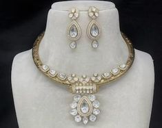 Buy Premium Polki Back Side Silver Foilded Doublet Stone Hasli With Earrings/polki Kundan Hasli Necklace, Rajsathani Jewelry/choker Online in India - Etsy Hasli Necklace, Jewelry Choker, Choker Necklaces, Favorite Jewelry, Choker, Choker Necklace, Handmade Items, Jewelry Necklaces, Accessory Gift