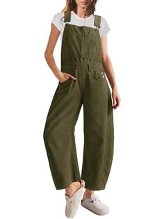 Green olive denim capri jumper overall - Wapas Barrel Pants, High Heel Wedges Platform, Womens Overalls, Denim Capri, Romper And Jacket, Bib Overalls, Pants With Pockets, Green Olive, Overalls Women