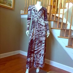 Beautiful Printed Maxi Dress. Looks Brand New. Worn Once. Dress Looks, Bcbgmaxazria Dresses, Printed Maxi, Printed Maxi Dress, Maxi Dress, Womens Dresses, Brand New, Grey, Customer Support