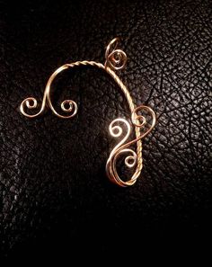 Ear cuff Whimsical Swirl Cuff Vine Jewelry ear jewelry ear Ear Wrap Earrings, Wire Ear Cuffs, Vine Jewelry, Wire Wrapped Jewelry Diy, Bijoux Fil Aluminium, Jewelry Ear, Ear Climber, Ear Pins, Wire Jewelry Designs