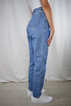 Brand: Bill Blass Straight Leg high waisted light wash jeans. Perfect vintage feel. 100% cotton High Rise Light Wash Rigid Denim Bottoms, High Waist Washed Rigid Denim Flare Jeans, High Waist Washed Flare Jeans In Rigid Denim, High Waist Light Wash Rigid Denim Cropped Jeans, High Waist Washed Blue Relaxed Fit Jeans, Faded High-waist Cropped Denim Jeans, Faded High-rise Denim Bottoms, Faded High Waist Cropped Jeans, High-waist Faded Denim Cropped Jeans