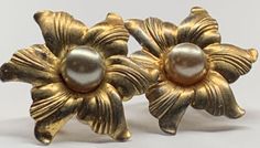 VTG 1940's Sterling 925 Gold Wash Floral Earrings Pearl 1” Unique Pat Pend Back | eBay Vintage Gold Clip-on Jewelry, Classic Flower Earrings, Vintage Pearl Earrings For Gifts, Vintage Pearl Earrings Gift, Vintage Gold Pearl Earrings As Gift, Vintage Gold Pearl Earrings For Gift, Retro Gold Earrings For Anniversary, Gold Retro Earrings For Anniversary, Victorian Gold Earrings For Vintage Events