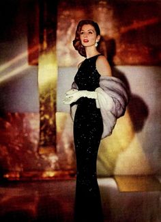 Old Hollywood Glamour Dresses, Hollywood Glam Dress, Hollywood Glamour Dress, Suzy Parker, Vintage Evening Dresses, Glamour Outfit, Vintage Hollywood Glamour, Hollywood Dress, Vogue Vintage